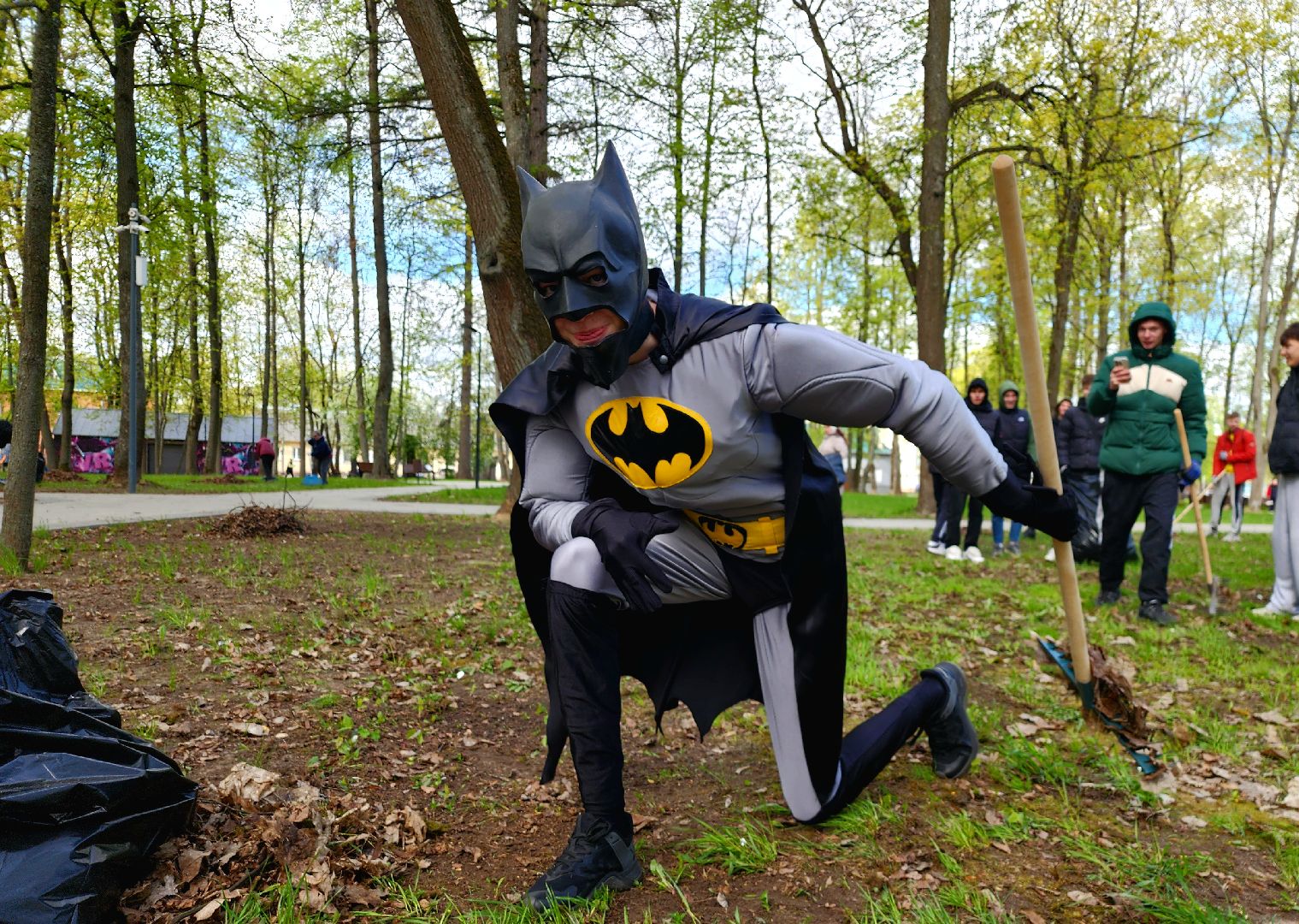 серпухов, подмосковье, областной субботник, бэтмен,