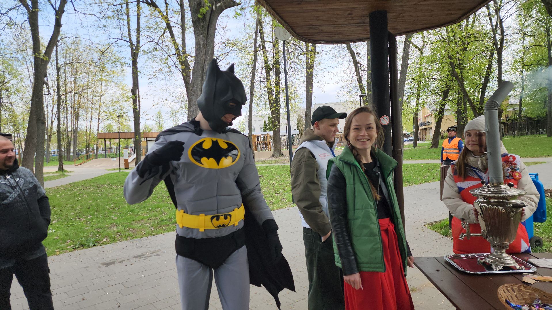 серпухов, подмосковье, областной субботник, бэтмен,