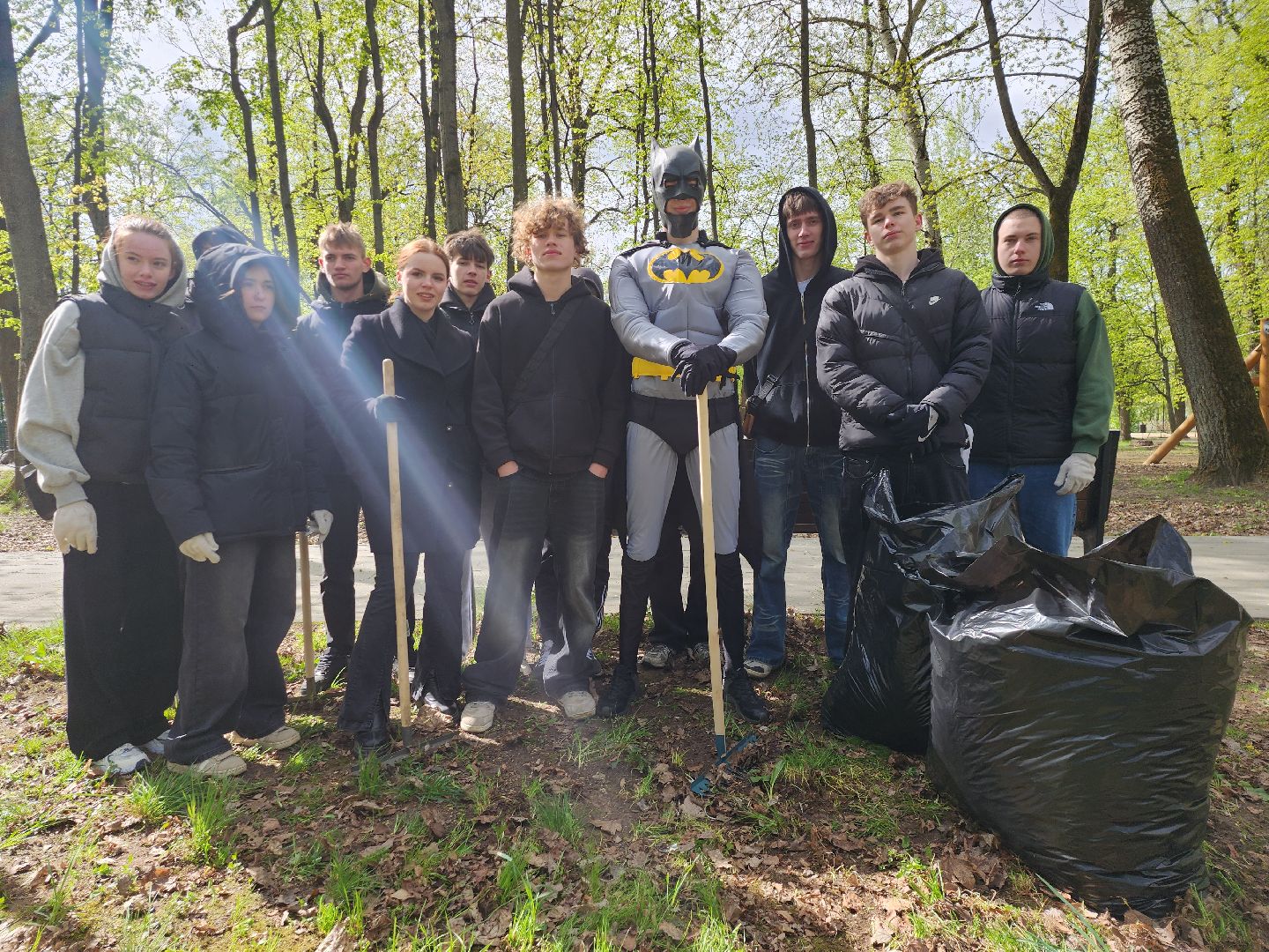 серпухов, подмосковье, областной субботник, бэтмен,