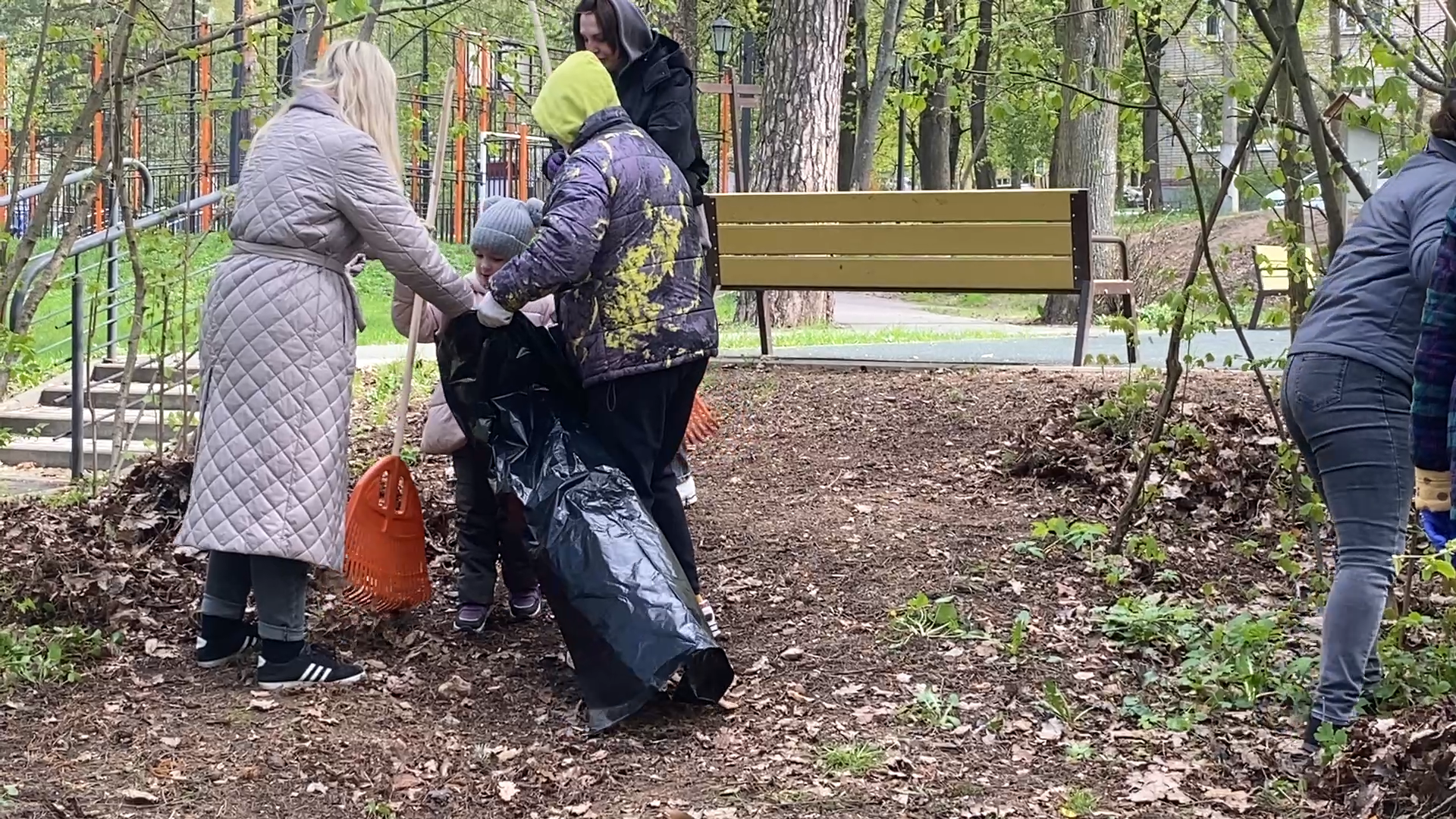 субботник, власиха субботник, весенний суббботник, всероссийский субботник,