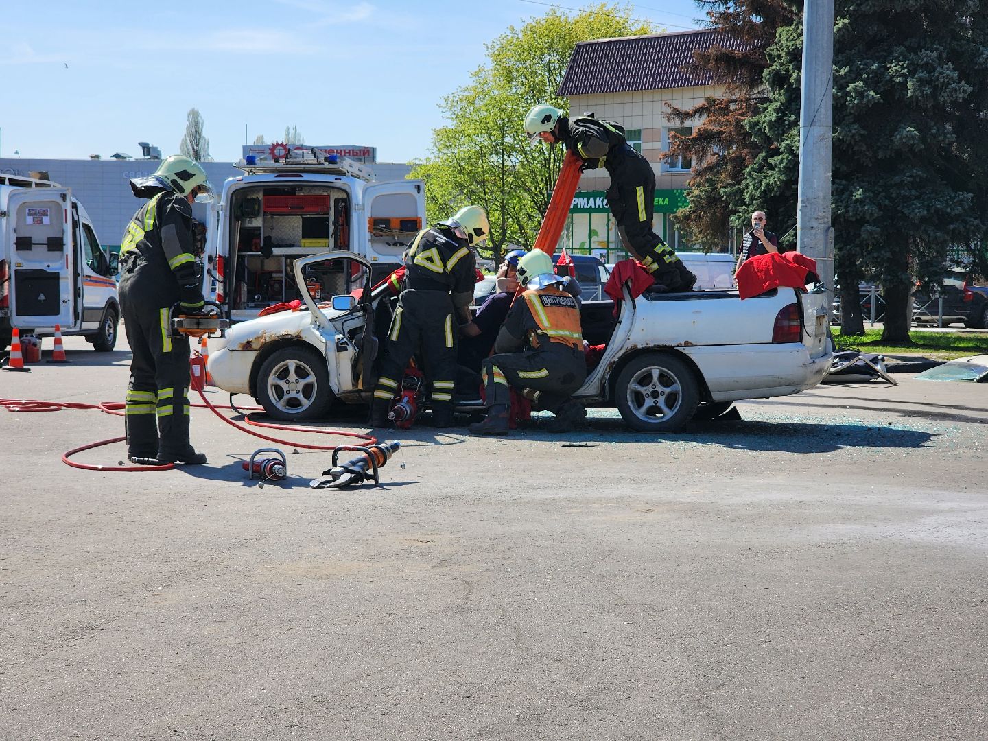 раменское, образование, раменский колледж ,  студенты раменского колледжа победили в межрегиональных соревнованиях по спасению пострадавших в дтп,