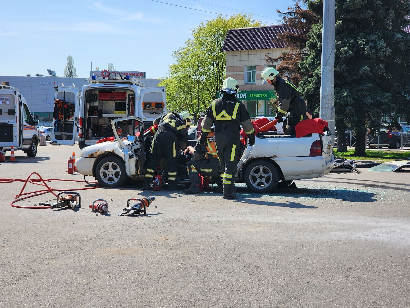 раменское, образование, раменский колледж ,  студенты раменского колледжа победили в межрегиональных соревнованиях по спасению пострадавших в дтп,