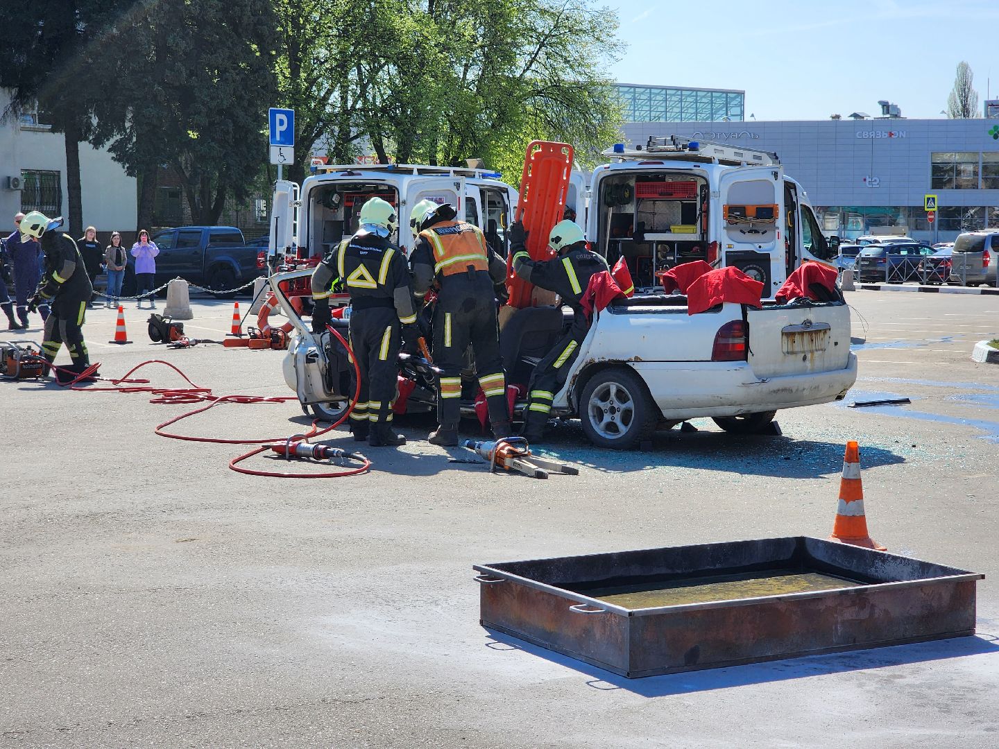 раменское, образование, раменский колледж ,  студенты раменского колледжа победили в межрегиональных соревнованиях по спасению пострадавших в дтп,