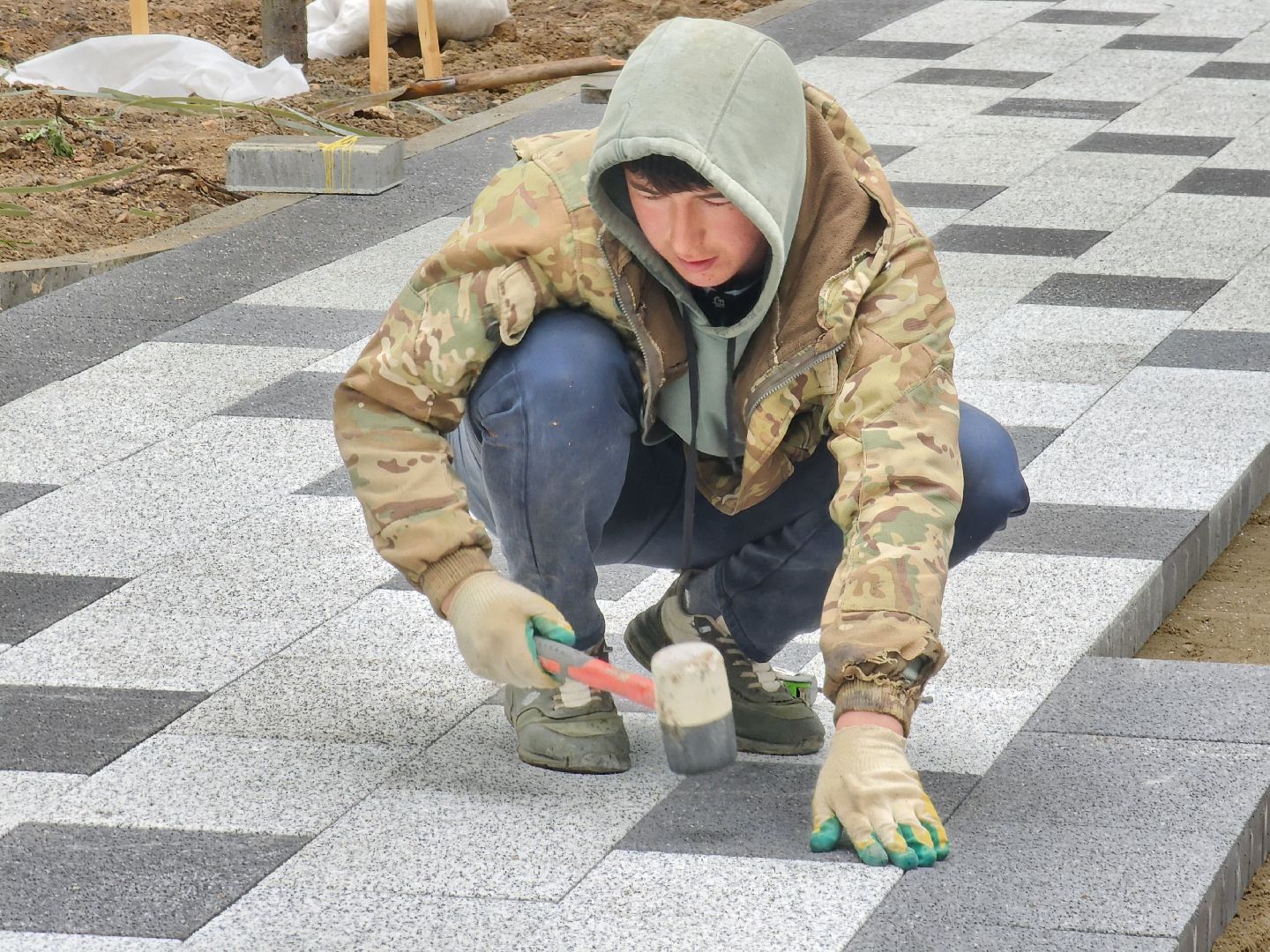 королёв, благоустройство, сквер у проходной ркк энергия в королеве,