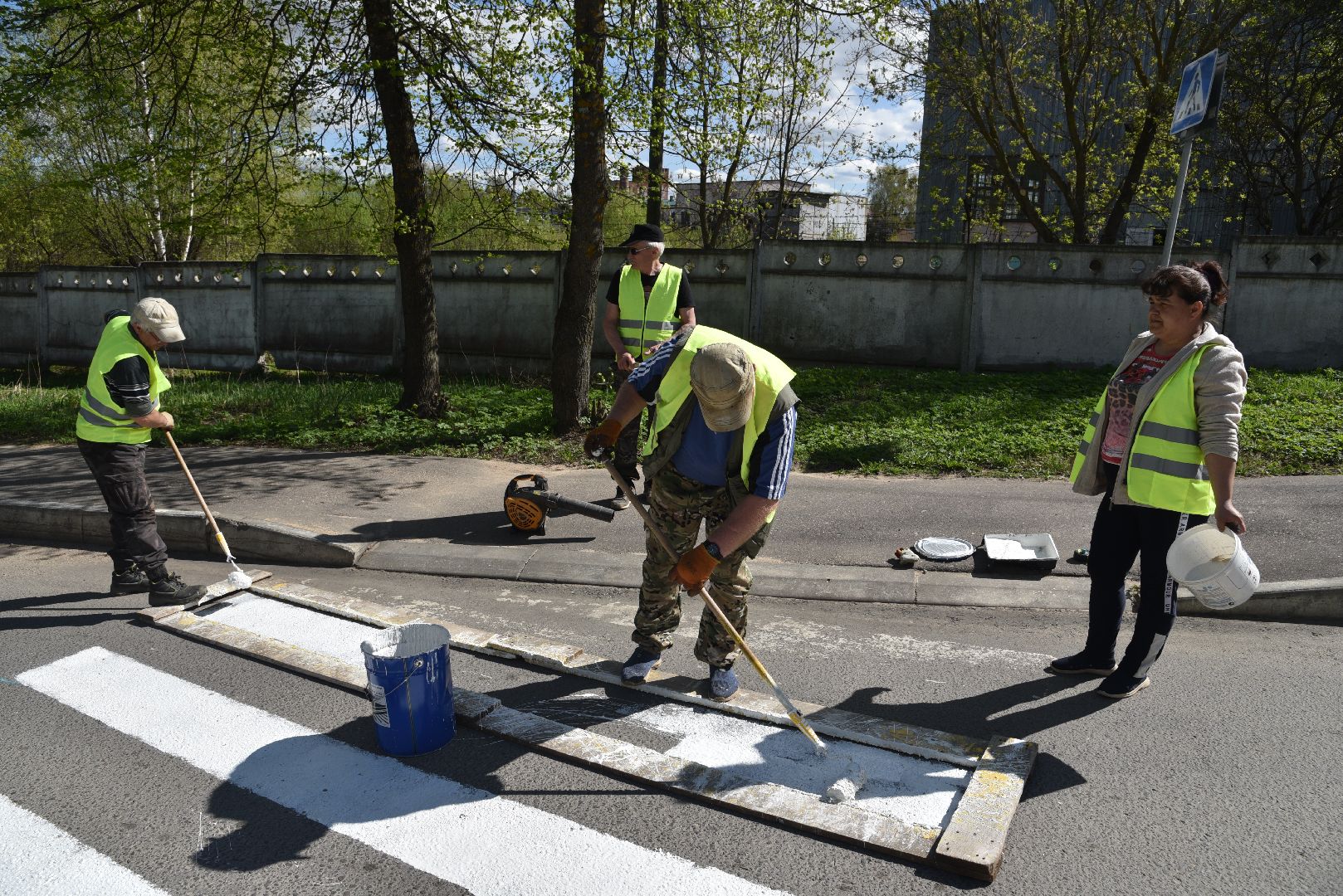 лотошино, благоустройство, покраска пешеходных переходов,