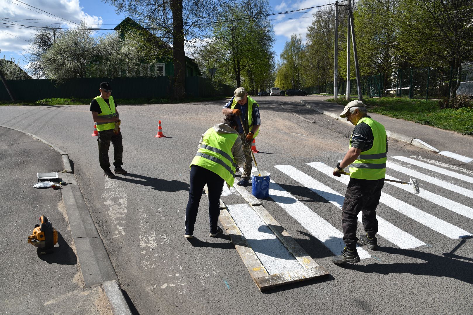 лотошино, благоустройство, покраска пешеходных переходов,