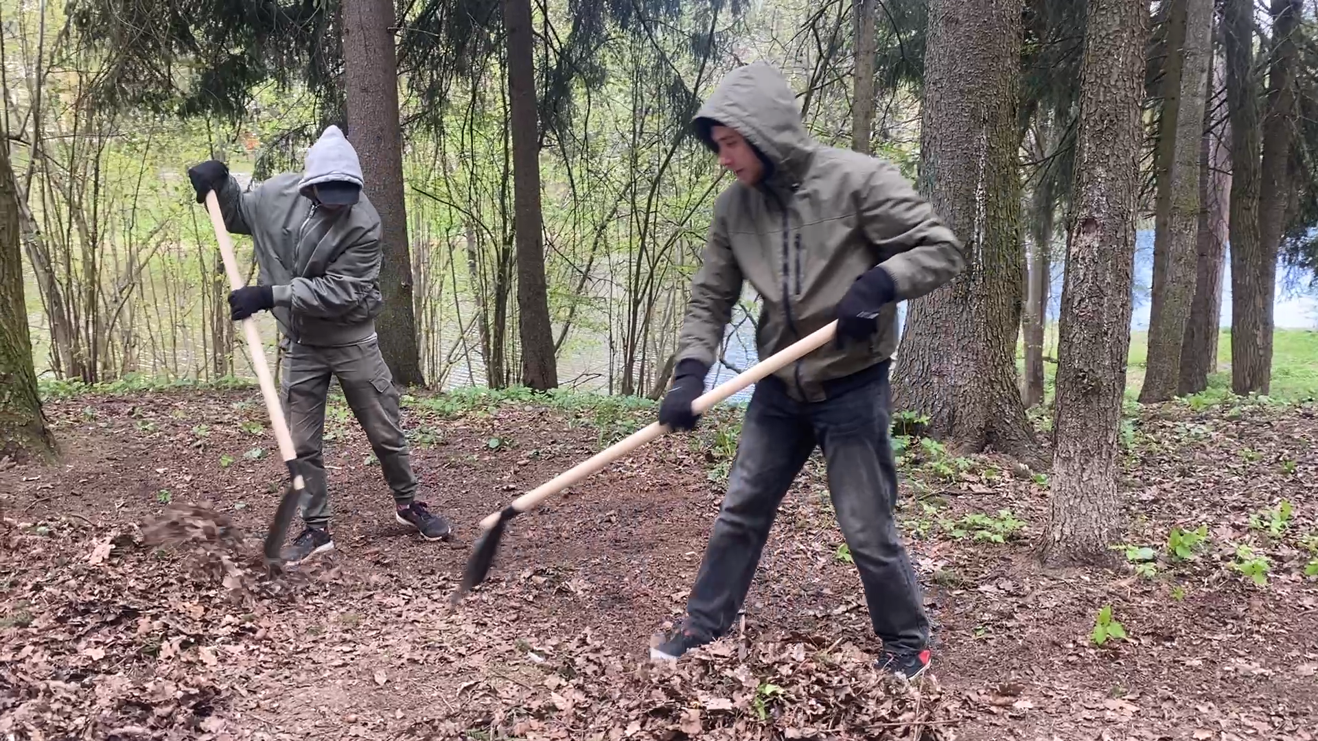 субботник, субботник во власихе, уборка территории, всероссийский субботник, власиха цветной бульвар,