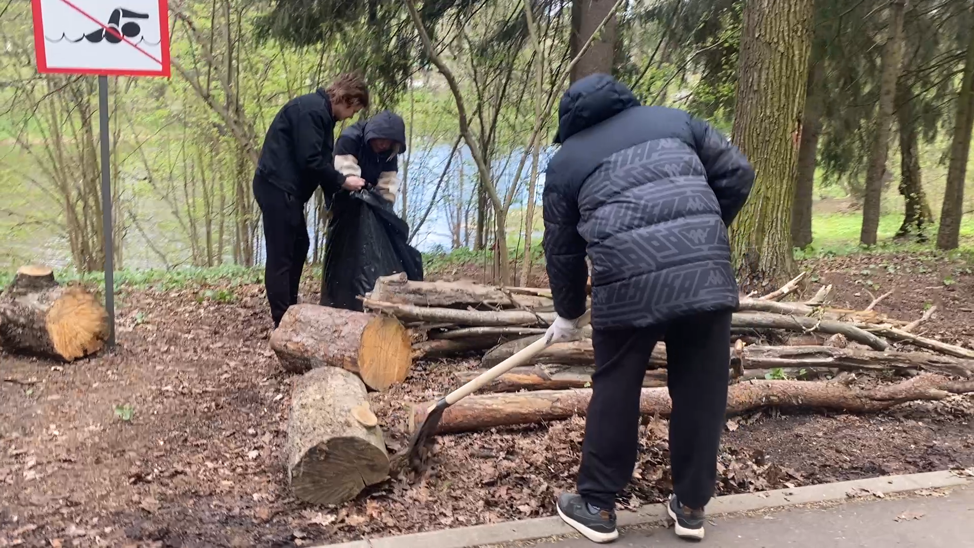 субботник, субботник во власихе, уборка территории, всероссийский субботник, власиха цветной бульвар,