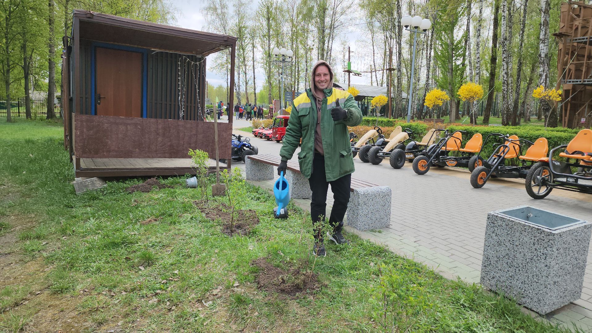 кашира, субботник, парк, благоустройство, посадка деревьев, кустарники,