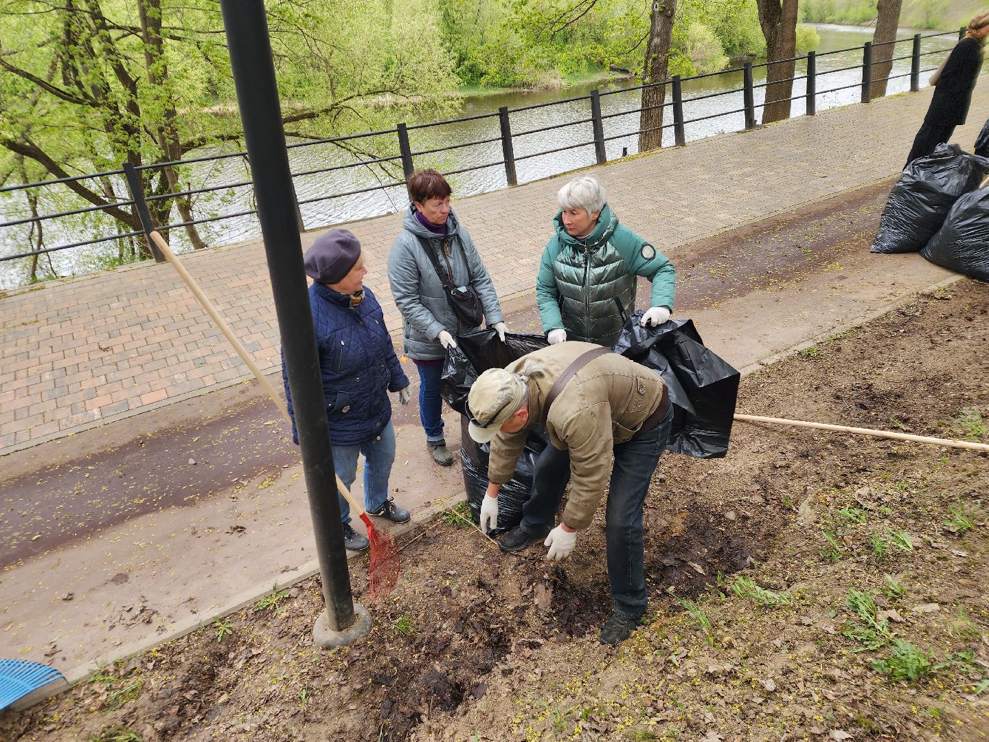 Подольск , субботник, парк талалихина,