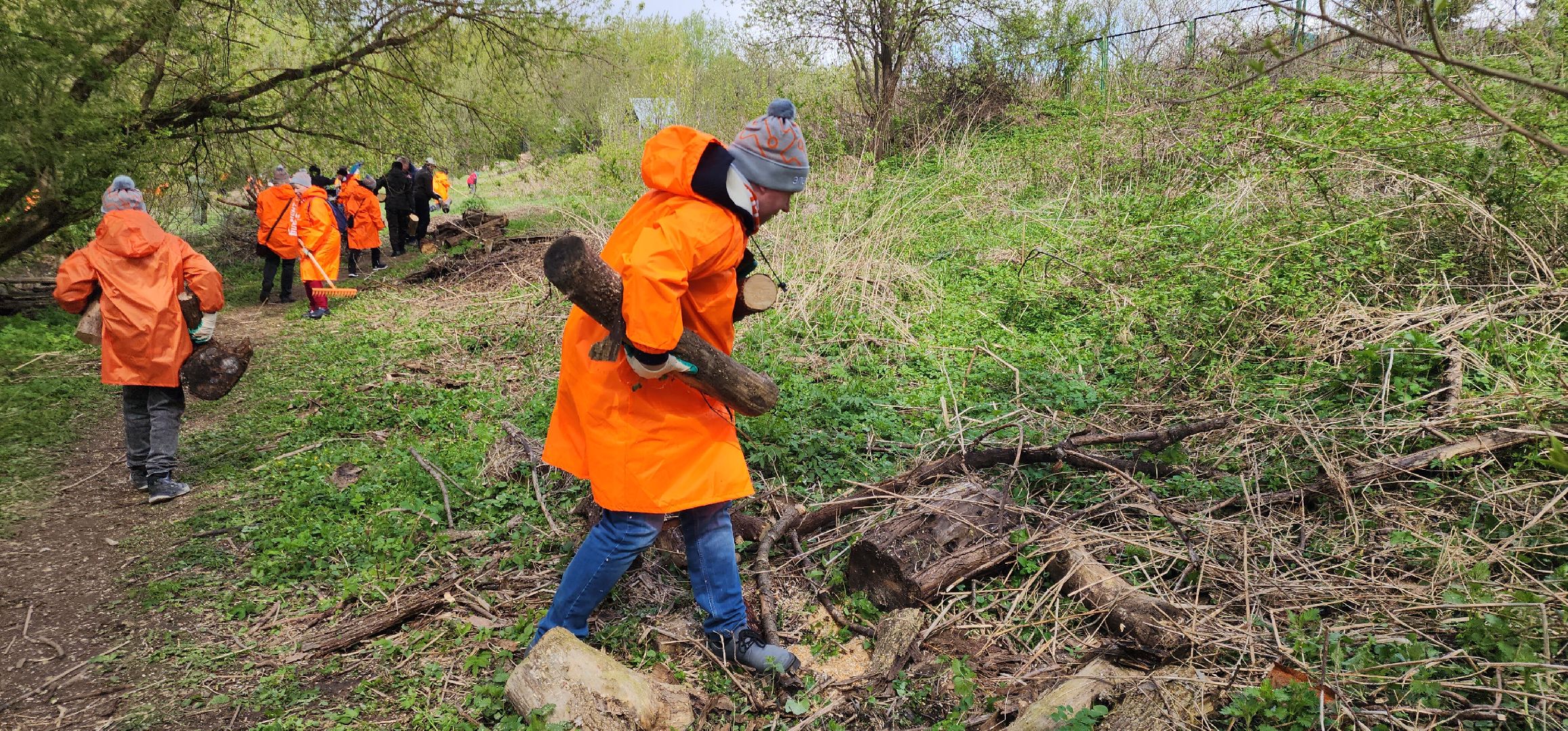 всероссийский субботник, волонтры звенигорода, эко-тропа, 80-летие победы,