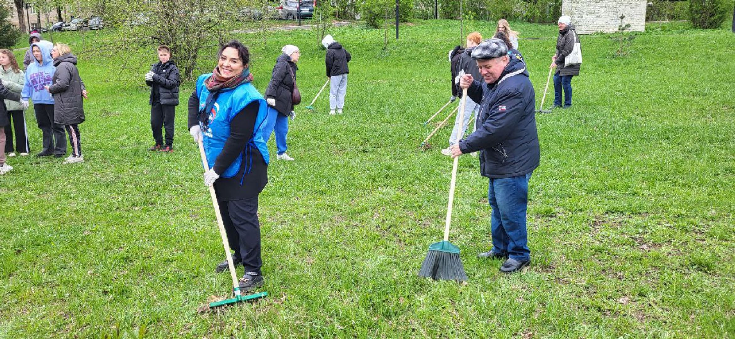 школа попова, субботник власиха,  всероссийский субботник, уборка города,власиха школа попова,