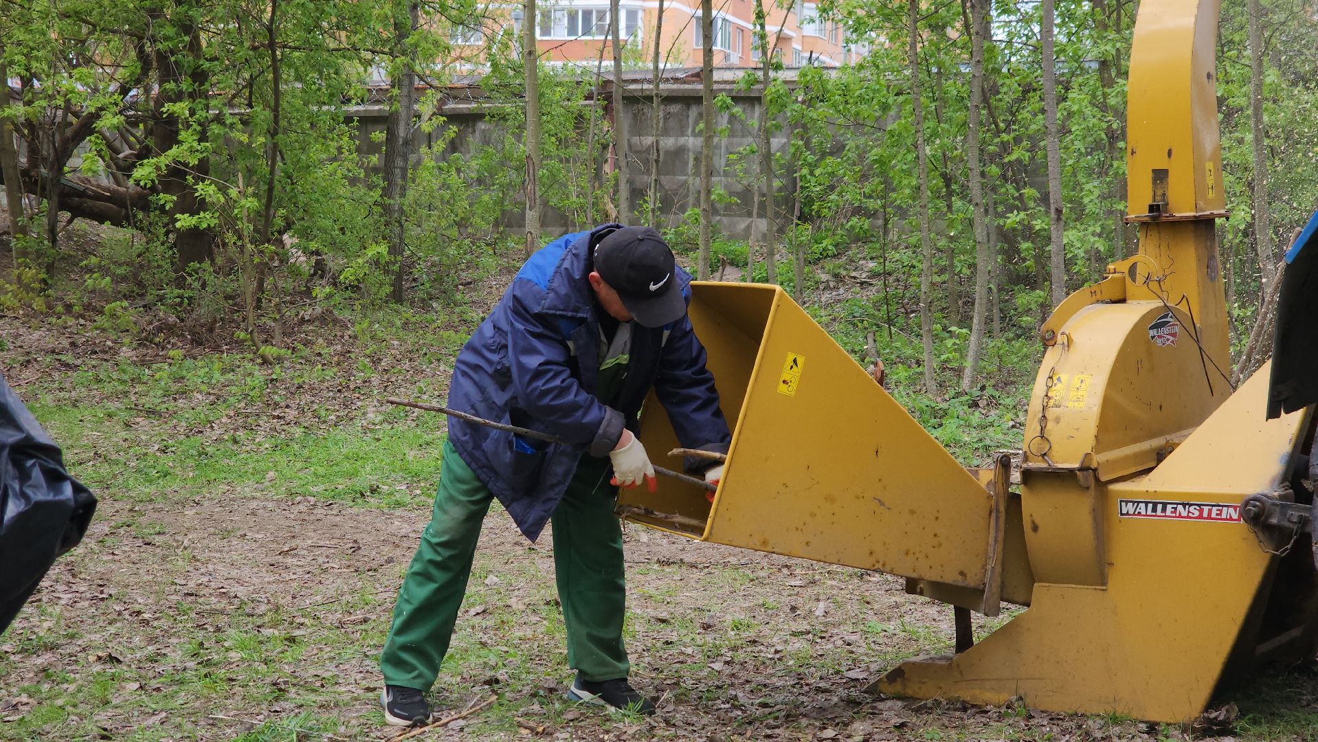 субботник, щёлково, Чкаловское озеро, уборка територии,