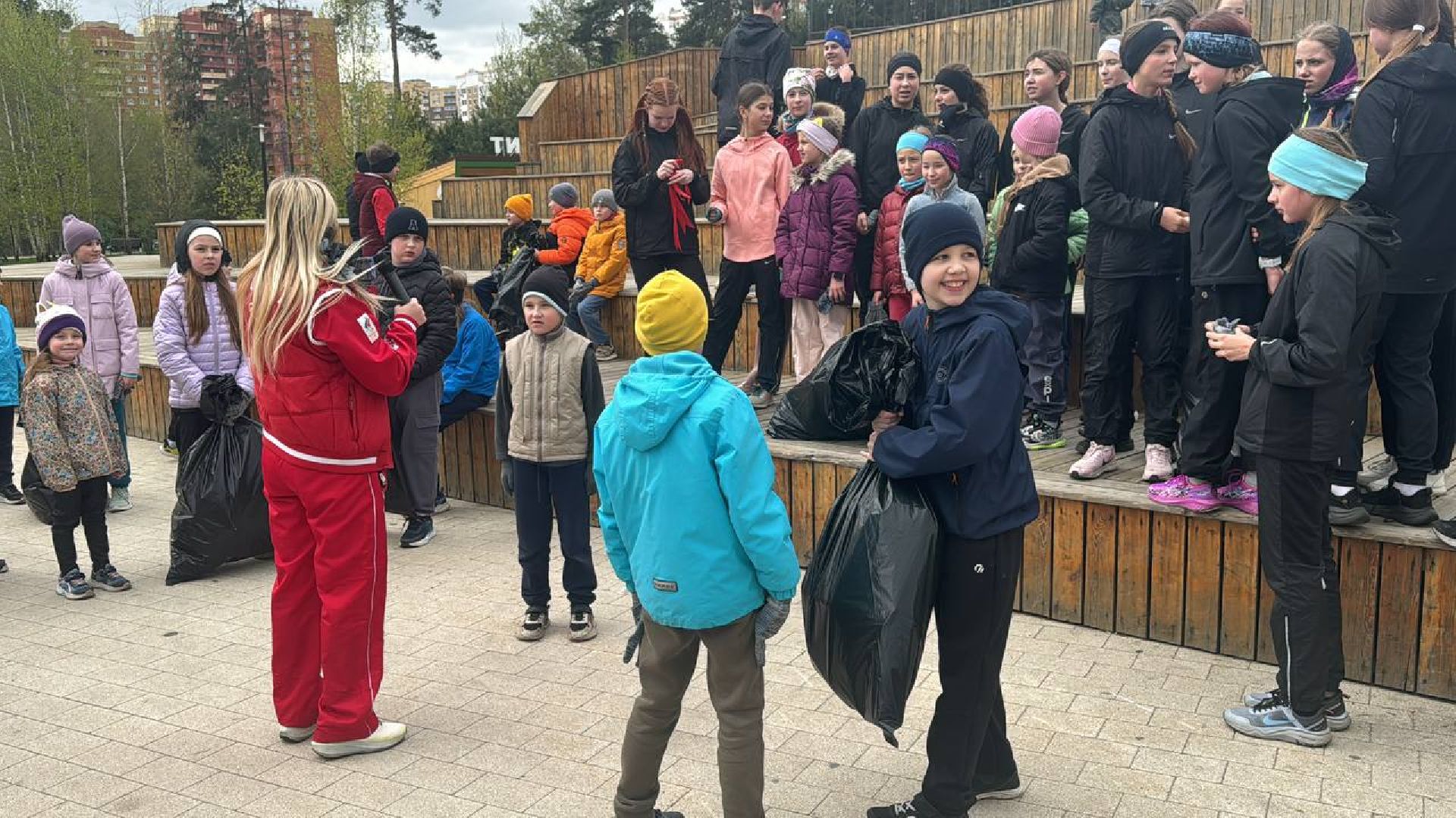 экология, сбор мусора, пестовский парк,