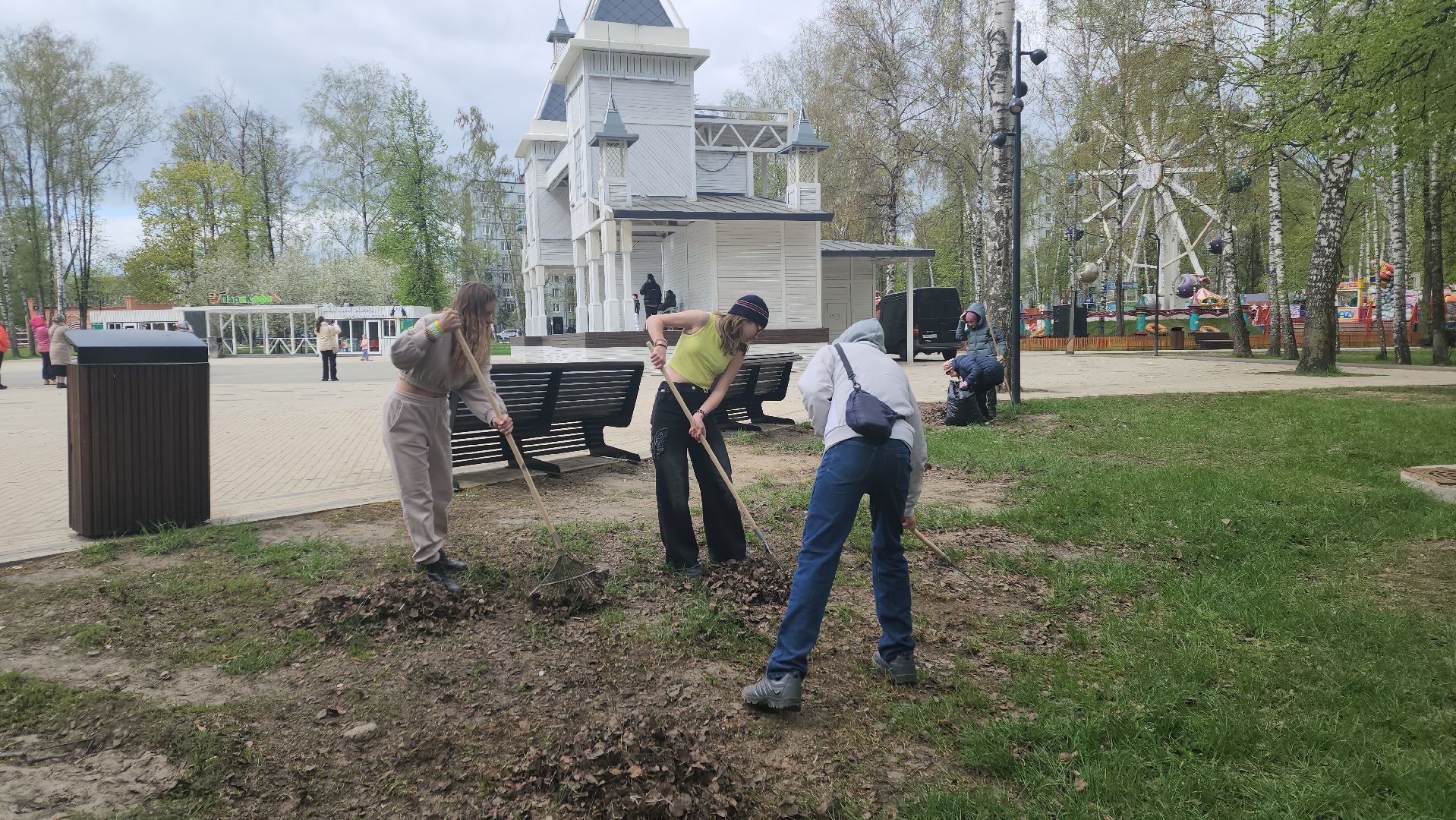 пушкино, субботник, уборка мусора,парки го пушкинский, волонтерская группа,