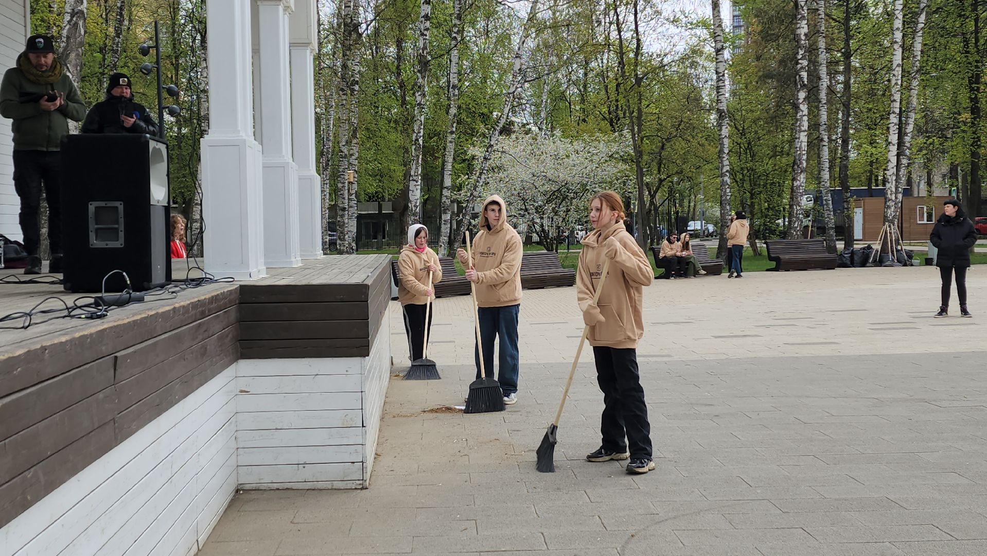 парки го пушкинский, субботник, вертикалки, концерт, творческие коллективы, сольные номера,