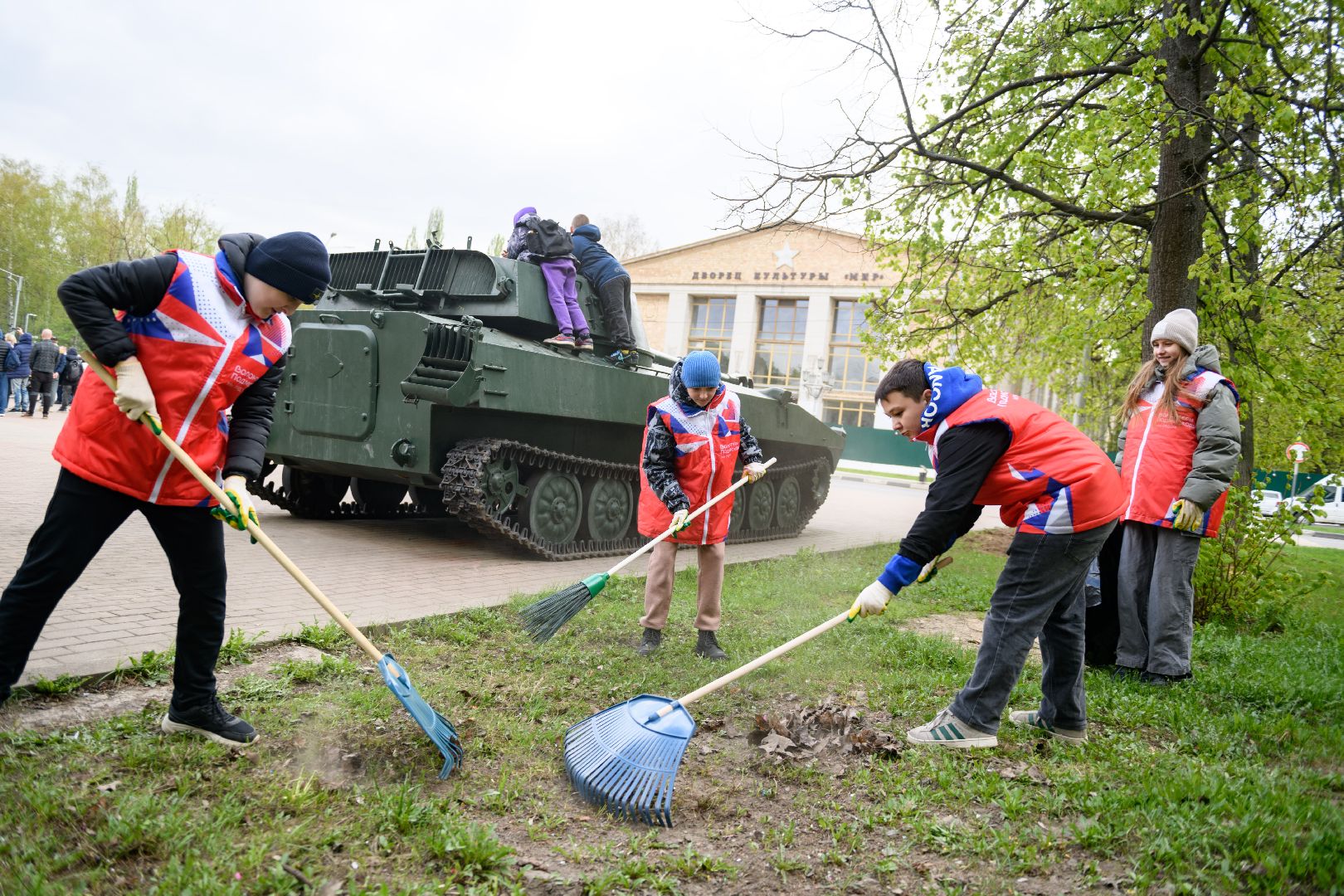 общество, волонтеры подмосковья, лыткарино, всероссийский субботник,