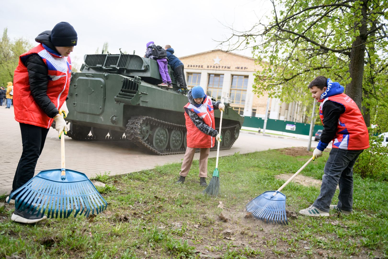 общество, волонтеры подмосковья, лыткарино, всероссийский субботник,
