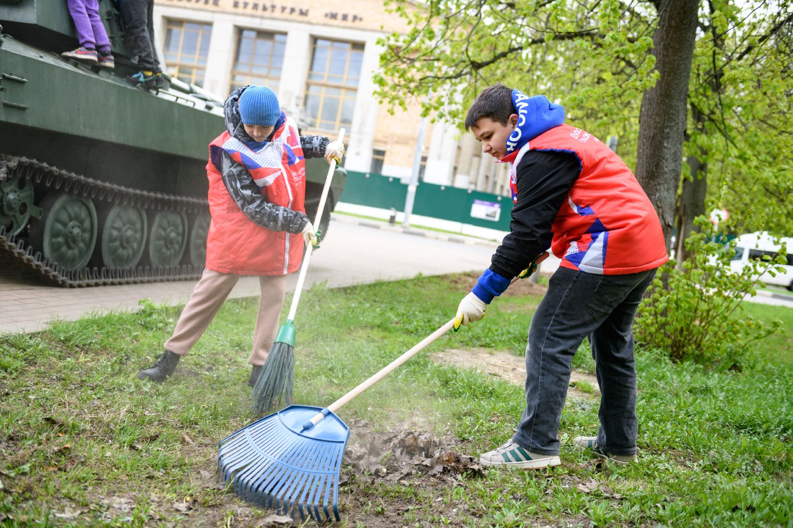 общество, волонтеры подмосковья, лыткарино, всероссийский субботник,
