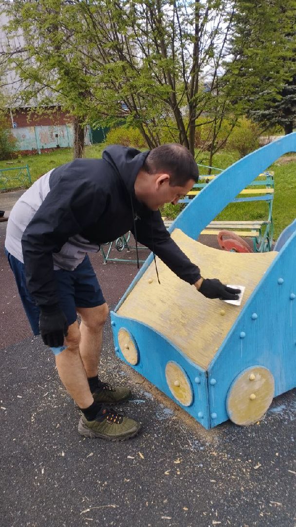 пушкинский округ, ивантеевка, субботник, центр социального обслуживания,  волонтерская помощь, уборка территории,