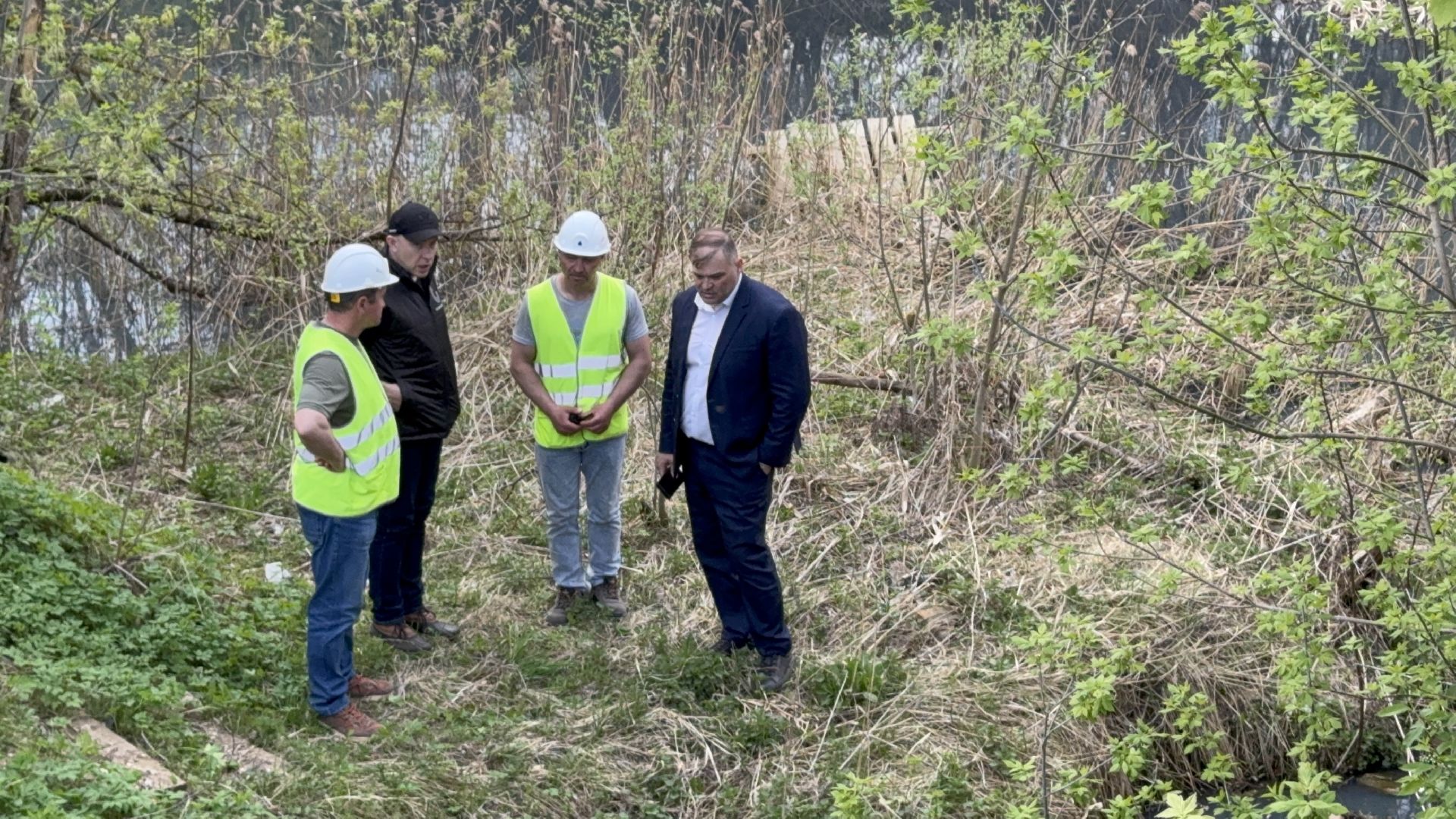 солнечногорск, коллектор, ремонтные работы, жители, ремонт коллектора,