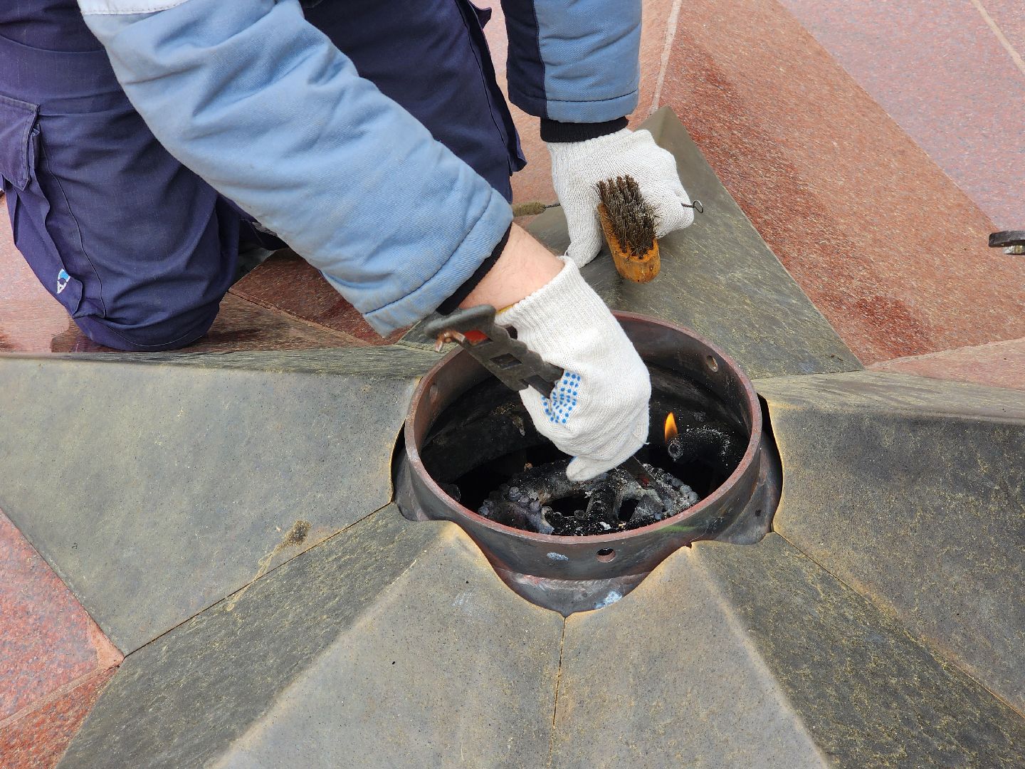 подольск, вечный огонь, Техническое обслуживание,