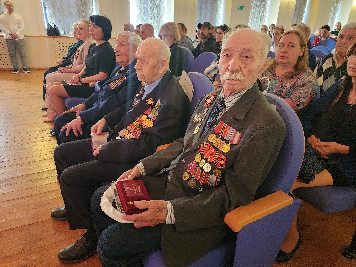 фрязино, ветераны великой отечественной войны, почетный гражданин, присвоение звания, 80-летие победы,