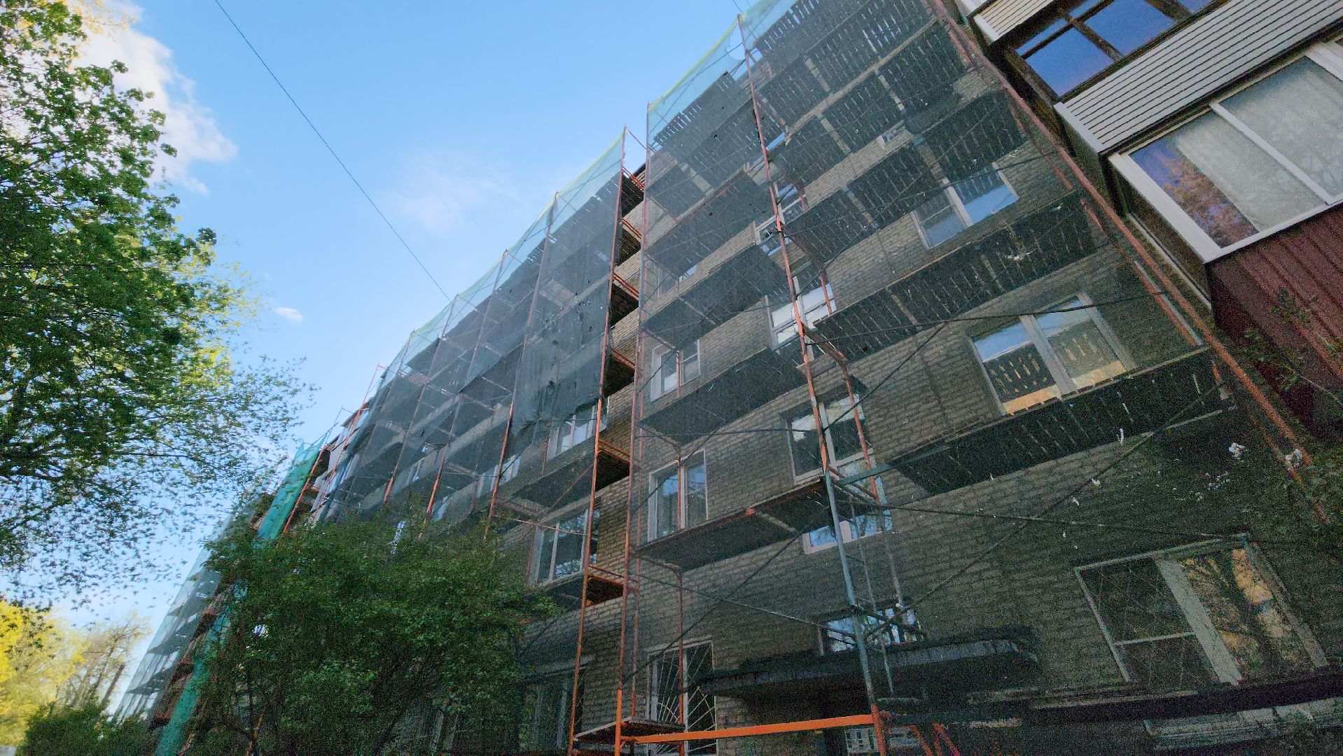 пушкино, капремонт, ремонт фасада дома, рабочие, подрядная организация, штукатурные работы, балкон, отмостка дома, козырек,вертикалки,