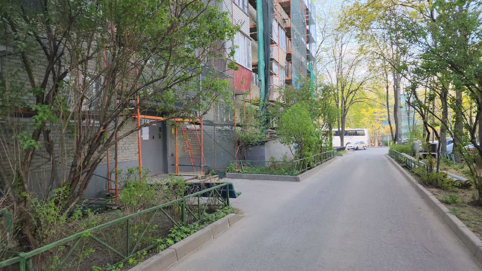 пушкино, капремонт, ремонт фасада дома, рабочие, подрядная организация, штукатурные работы, балкон, отмостка дома, козырек,вертикалки,