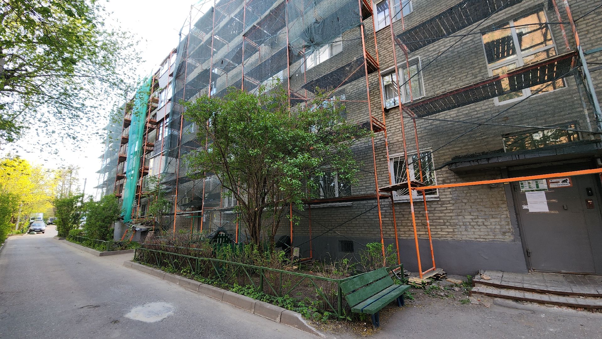 пушкино, капремонт, ремонт фасада дома, рабочие, подрядная организация, штукатурные работы, балкон, отмостка дома, козырек,вертикалки,