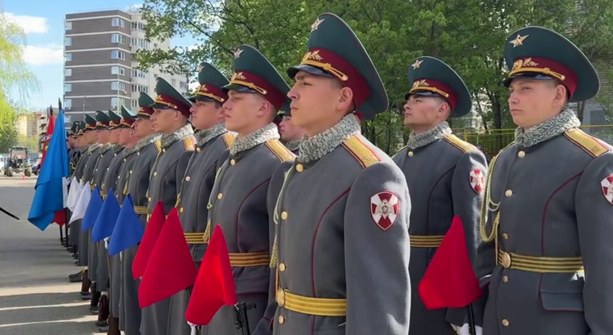 реутов, сво, военнослужащий, мемориальная табличка, награда посмертно,