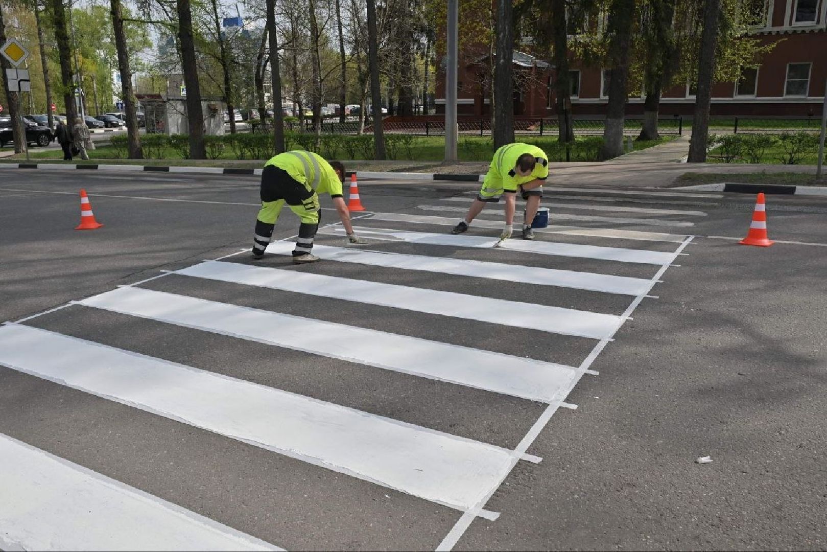 разметка дороги, термопластик разметка, пешеходный переход, власиха нанесение разметки,