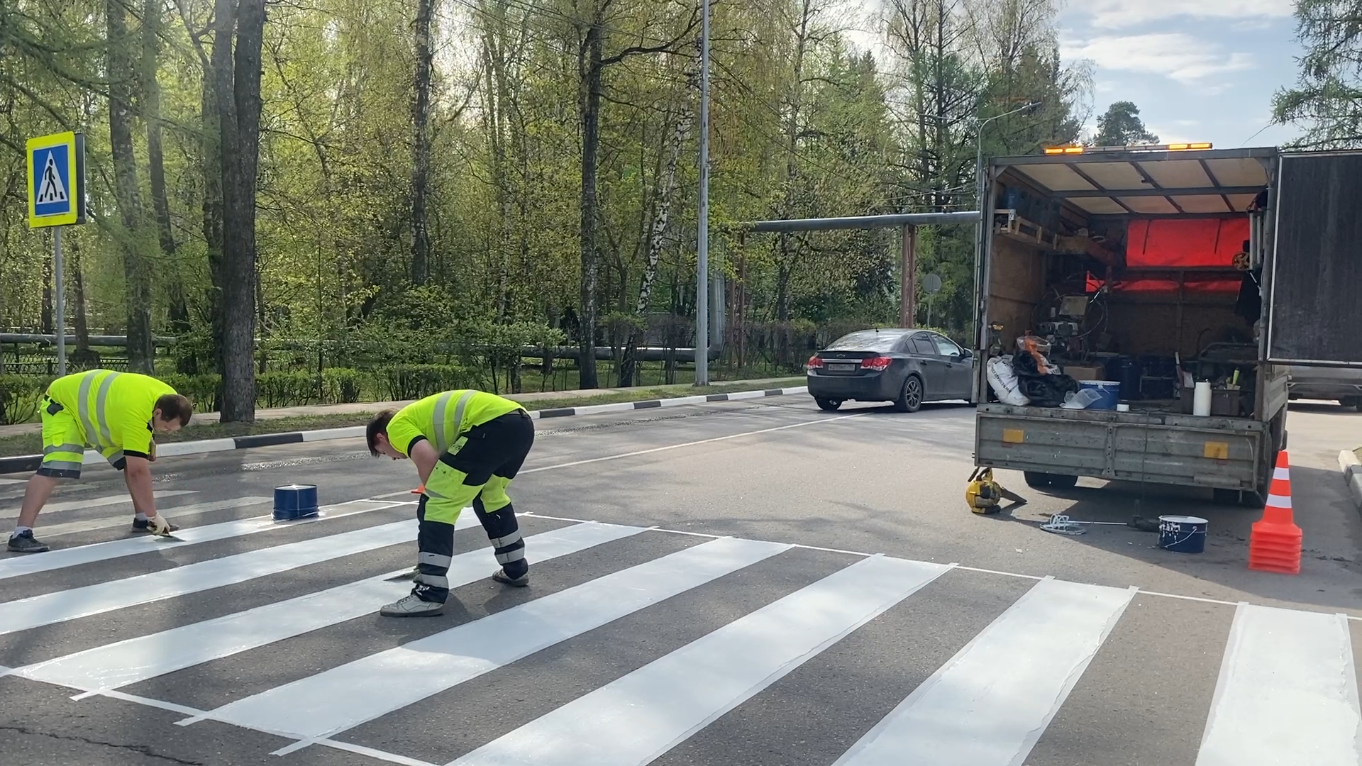 разметка дороги, термопластик разметка, пешеходный переход, власиха нанесение разметки,