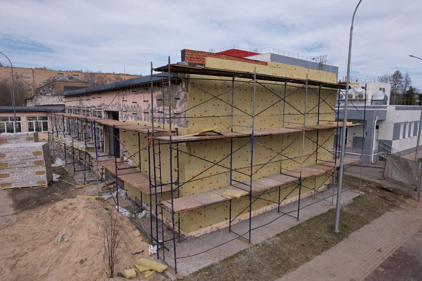 видео с коптера,  ремонт школы 17 в Серпухове,