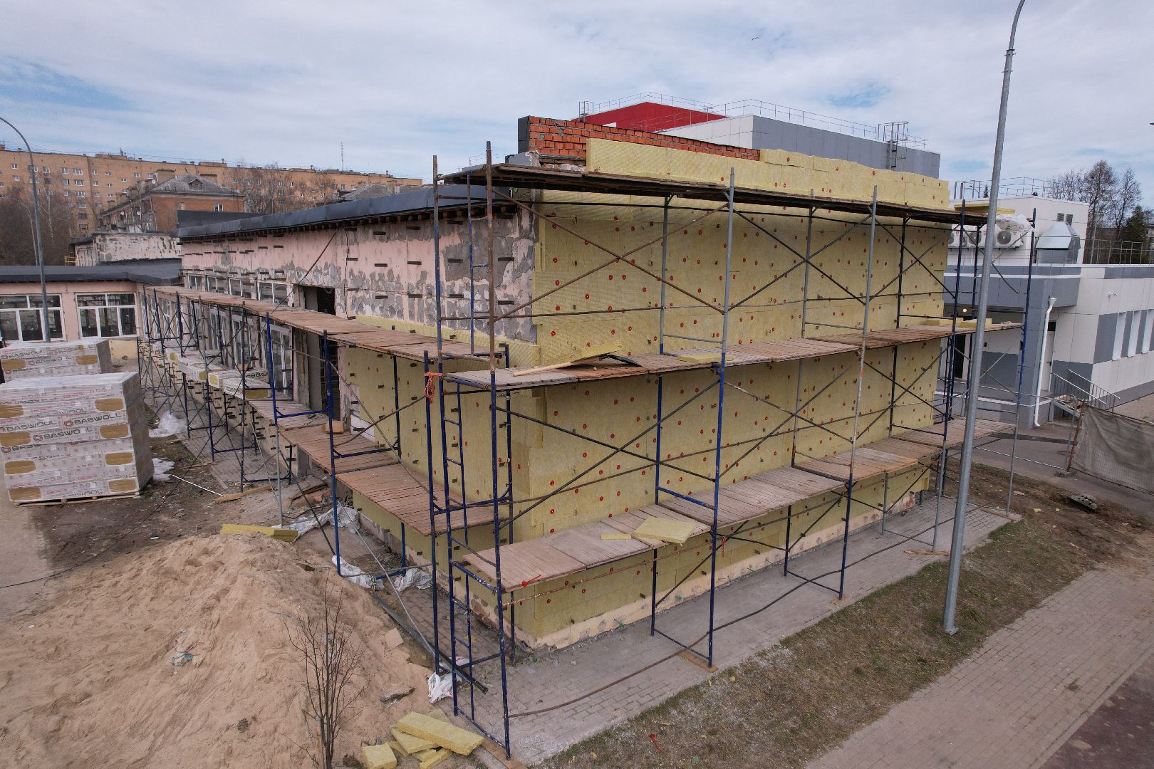 видео с коптера,  ремонт школы 17 в Серпухове,