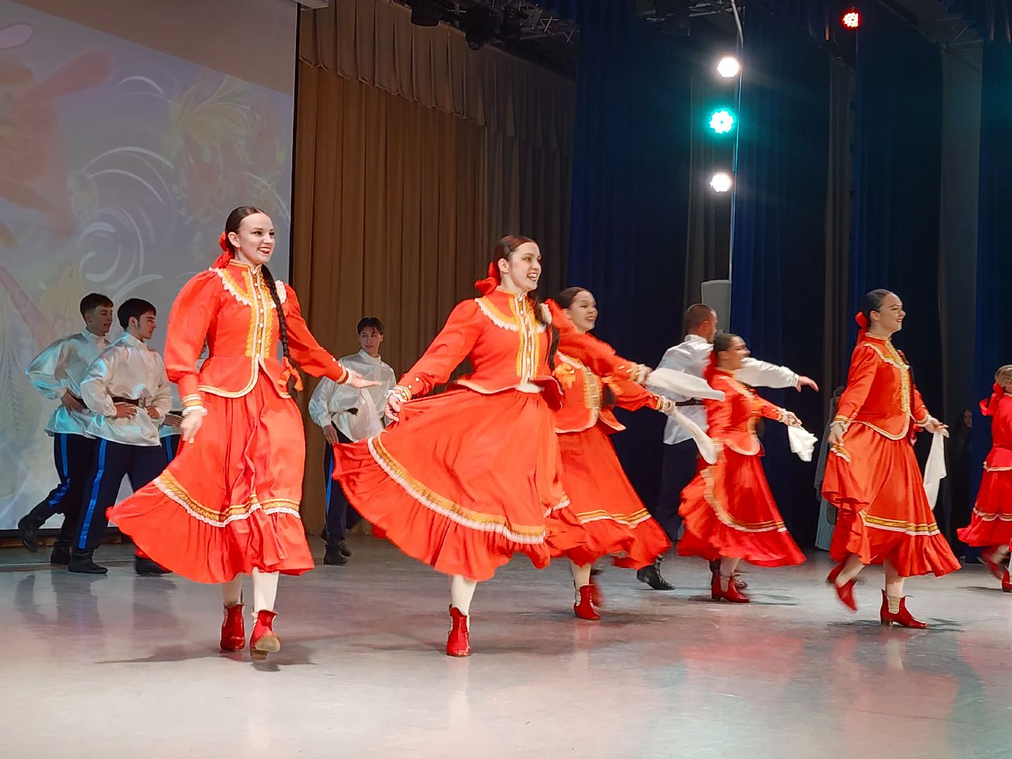 наро-фоминск, наро-фоминский городской округ, ансамбль танца радость, культура подмосковья,