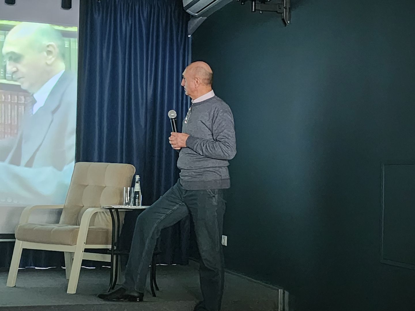 долгопрудный, центральная модельная библиотека, Адам Булгучев, Лаврентий Берия,