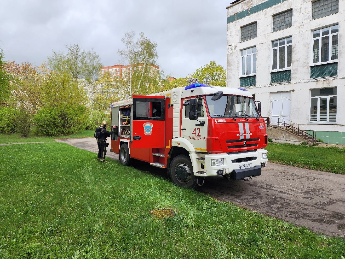 раменское, общество, пожарная безопасность, тренировочная эвакуация в средней школе 22 в дубовой роще,