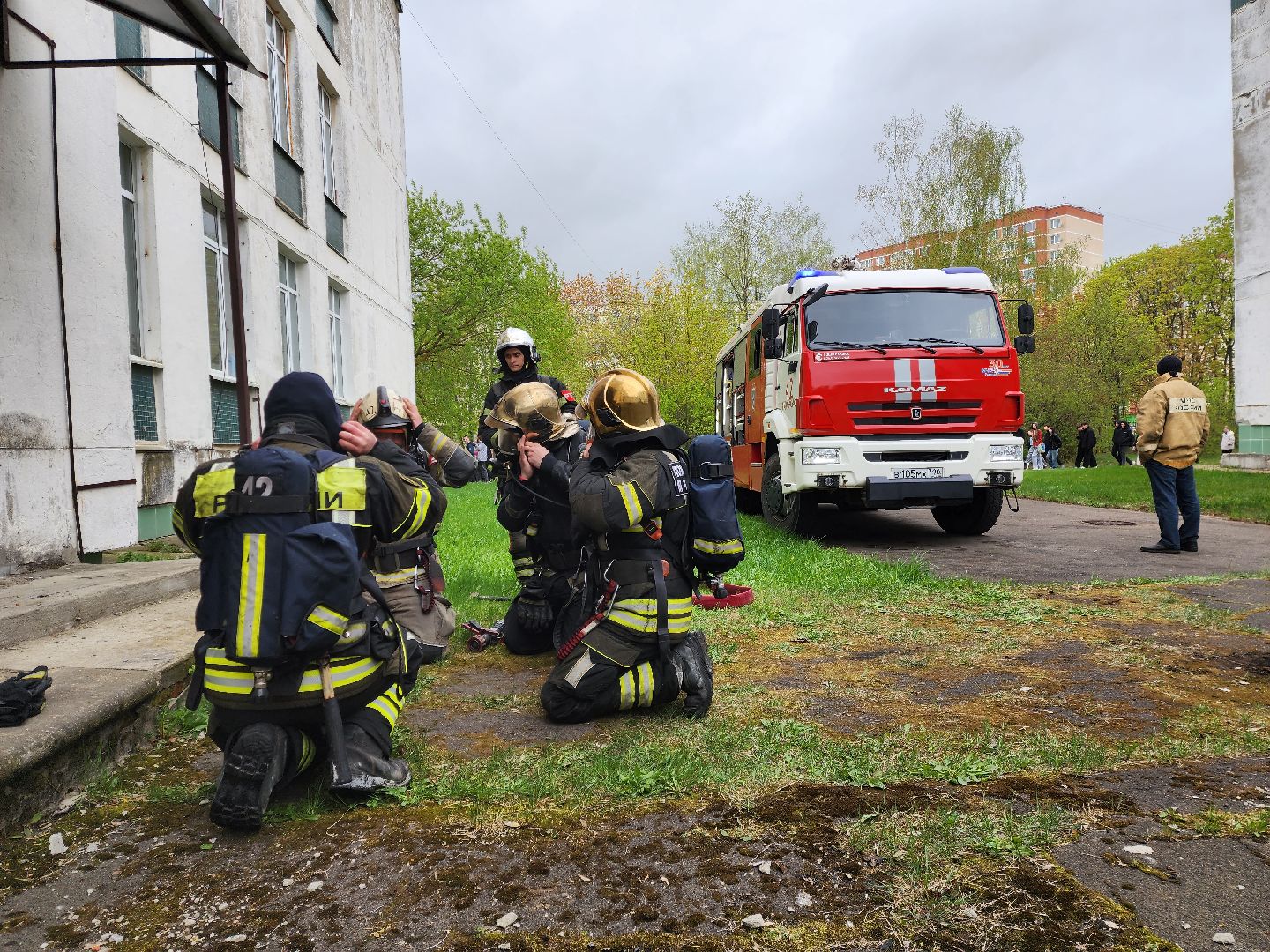 раменское, общество, пожарная безопасность, тренировочная эвакуация в средней школе 22 в дубовой роще,