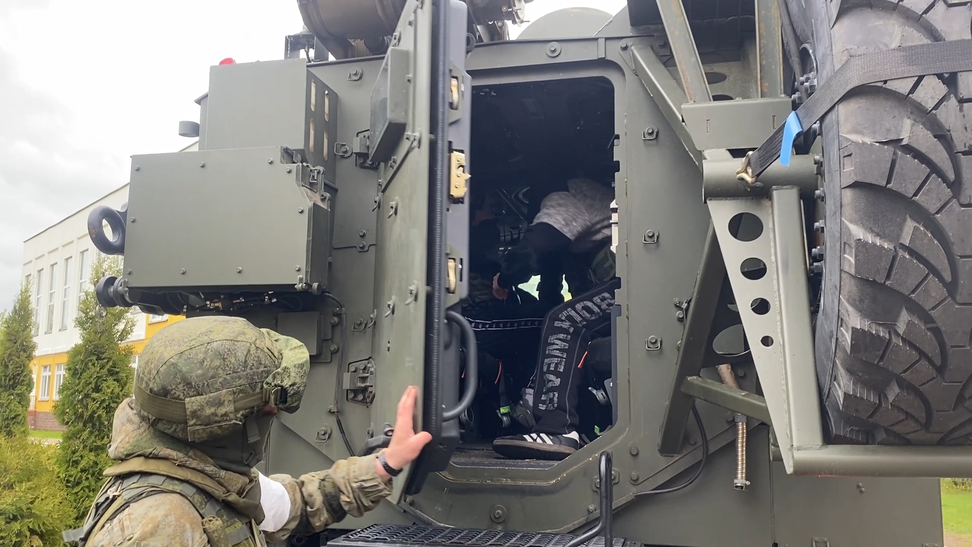 учения в школе, безопасность, антитеррор, антитеррористическая тренировка, школа перспектива власиха,