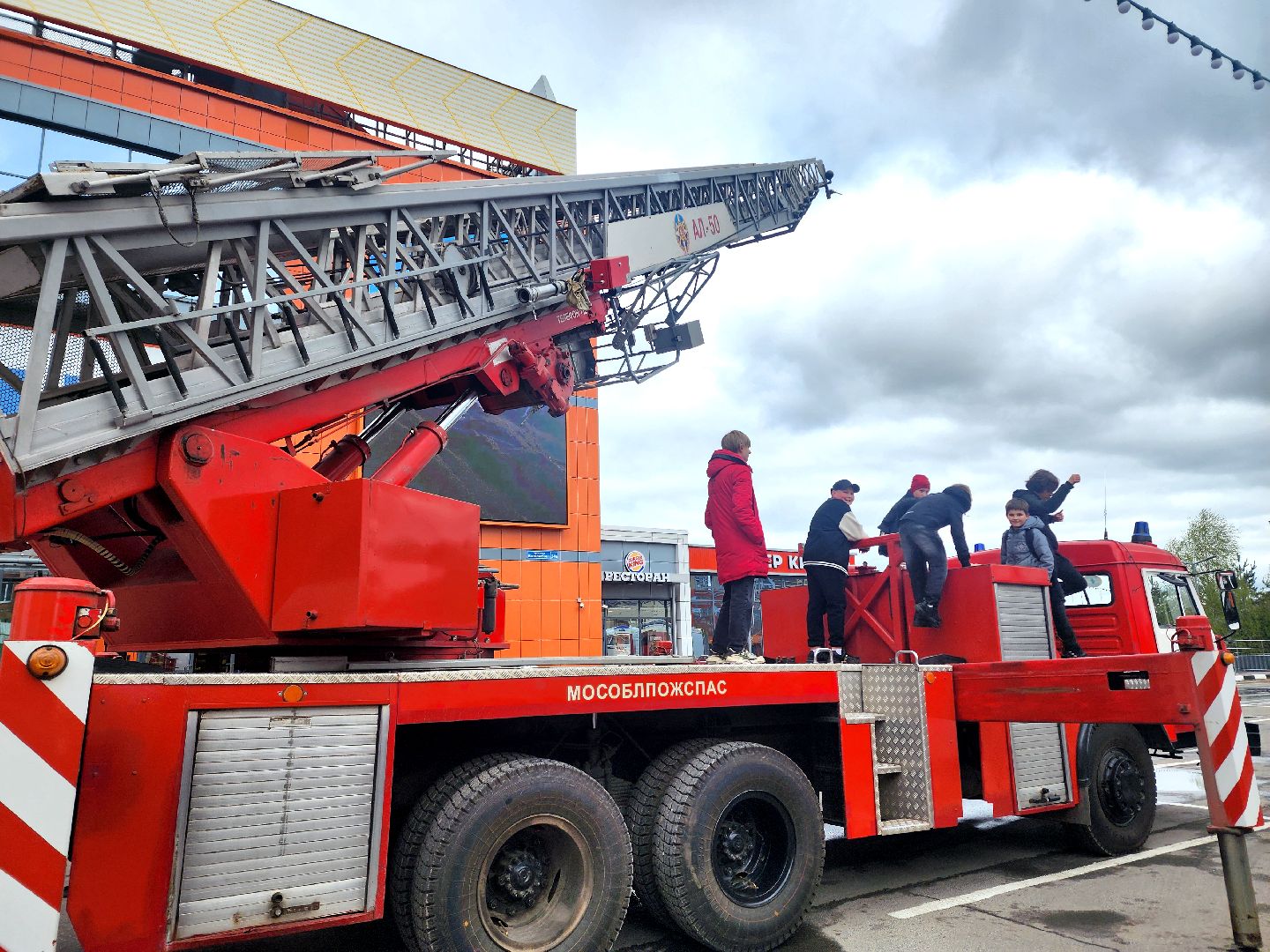 дубна, день пожарной охраны, мчс россии, для детей,
