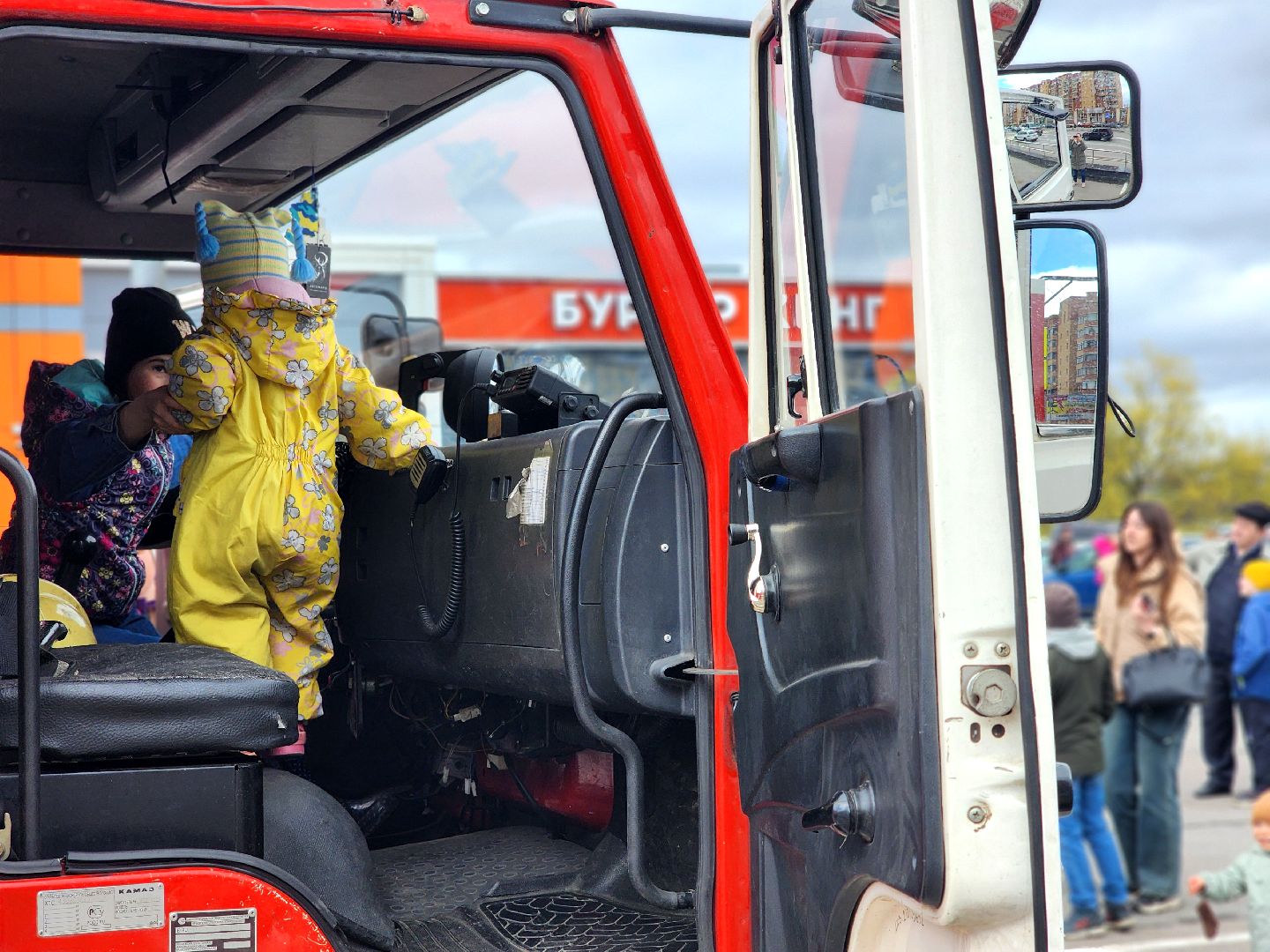 дубна, день пожарной охраны, мчс россии, для детей,