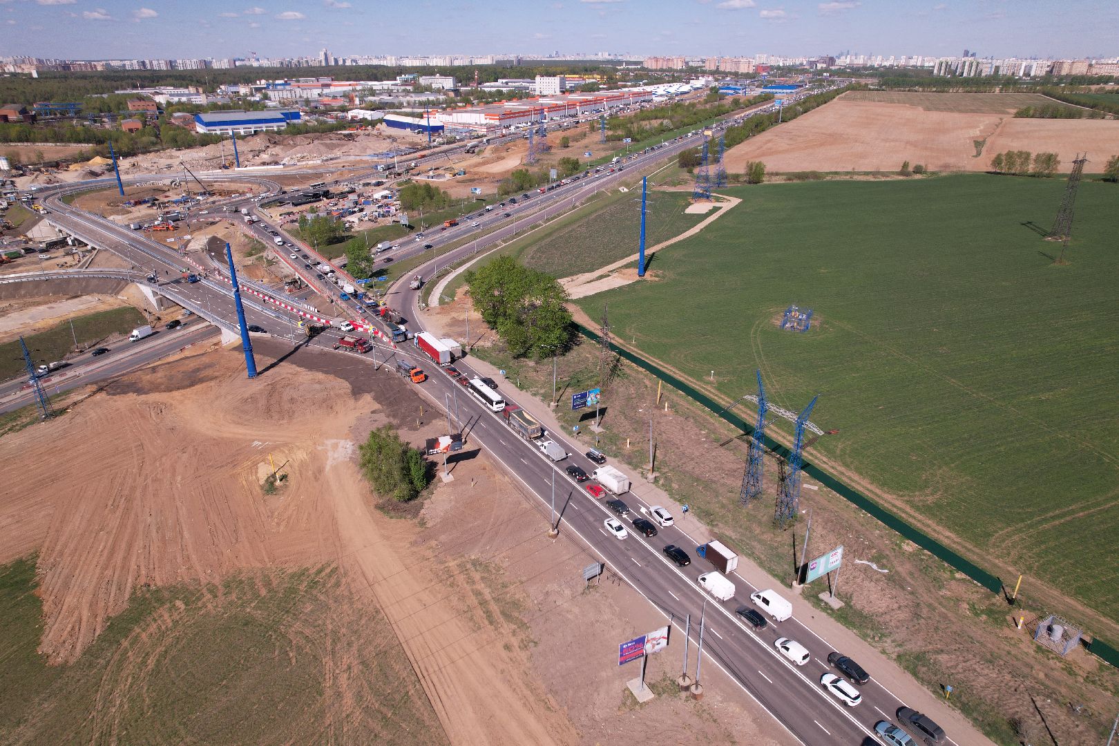 видео с коптера, дороги подмосковья, развязка каширского и володарского шоссе,