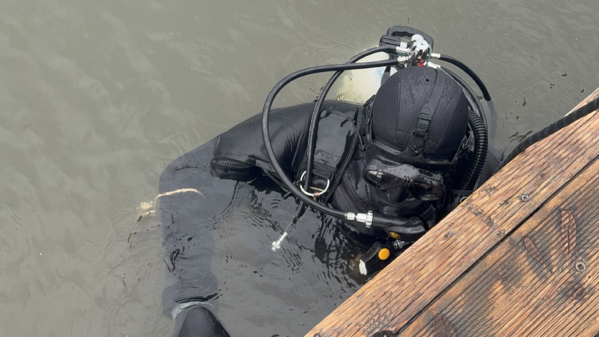 солнечногорск, озеро сенеж, очистка дна, водолазы,  жители, купальный сезон,