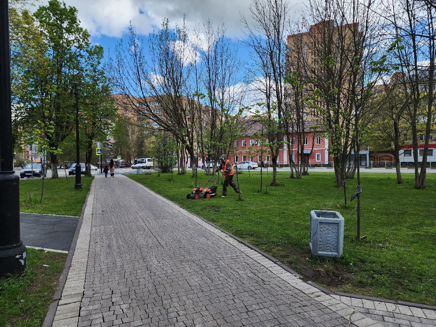 Истра, Сквер, Газон, Благоустройство,