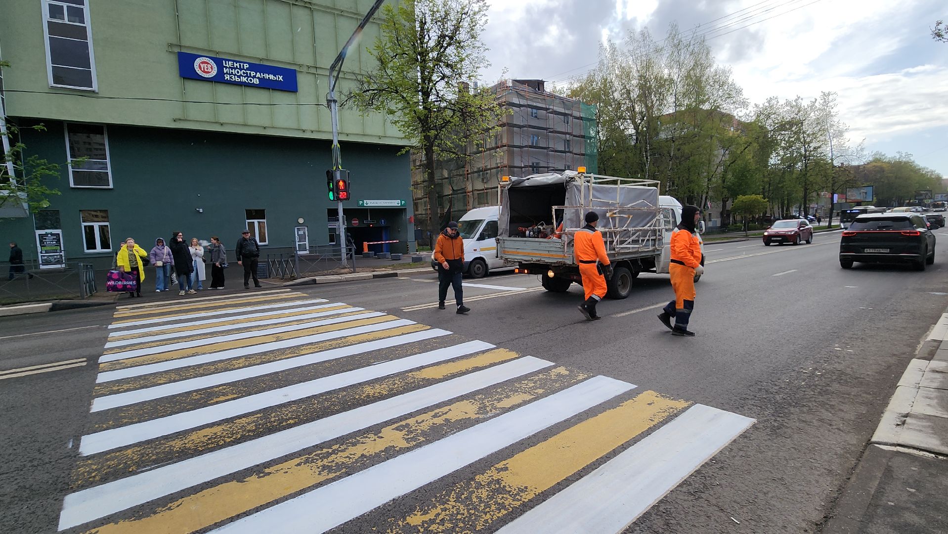 пушкино, дорожная разметка, обновление разметки, торговый центр, пешеходный переход, коммунальная служба,