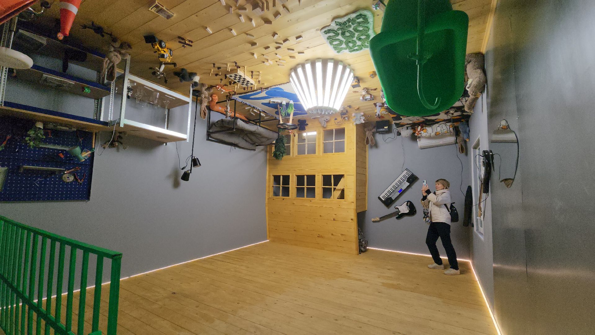 перевернутый дом, Аттракцион , Лобня, Шухов, Архитектура,