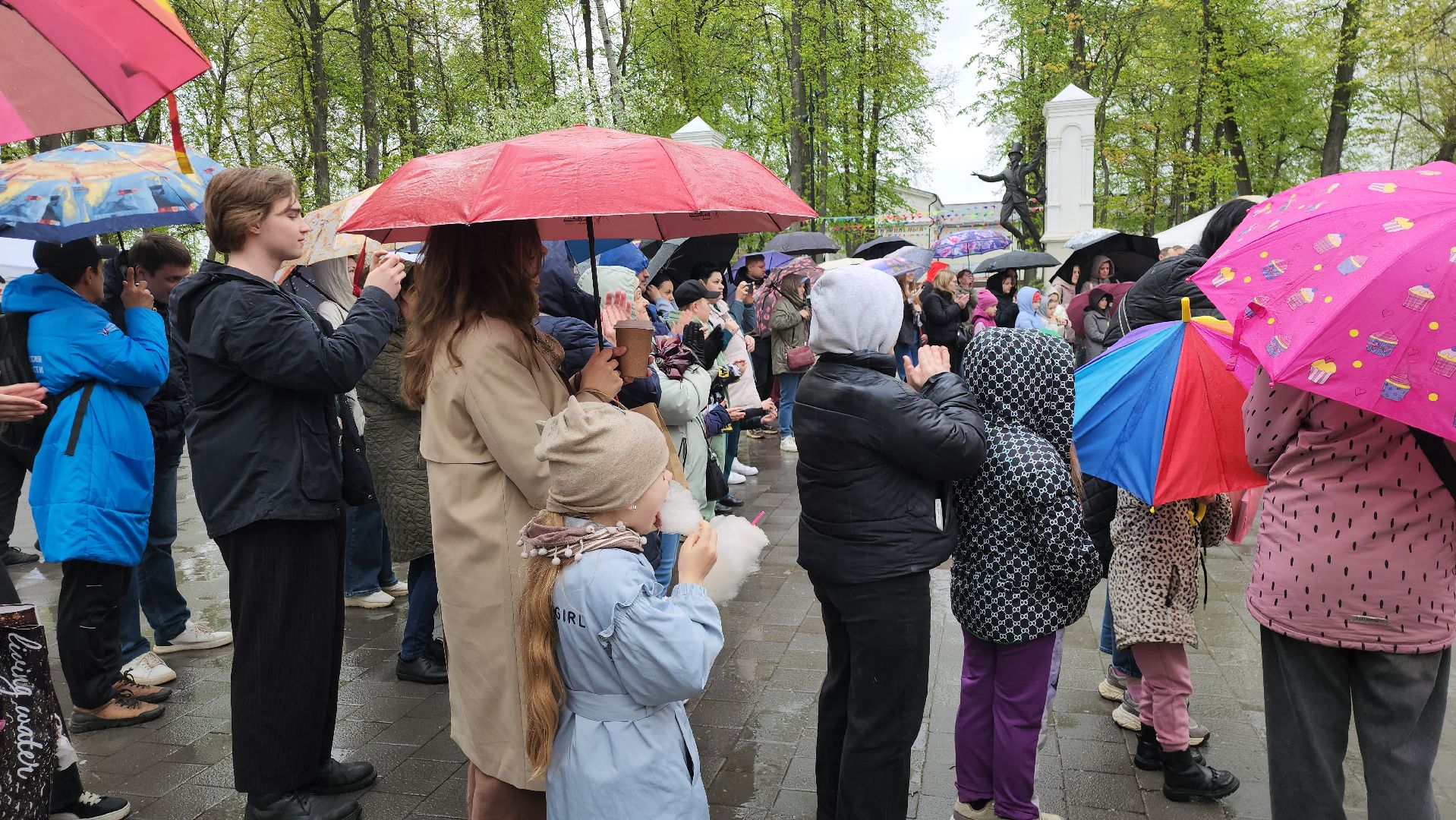 серпухов , подмосковье, парк имени олега степанова, теплый сезон,