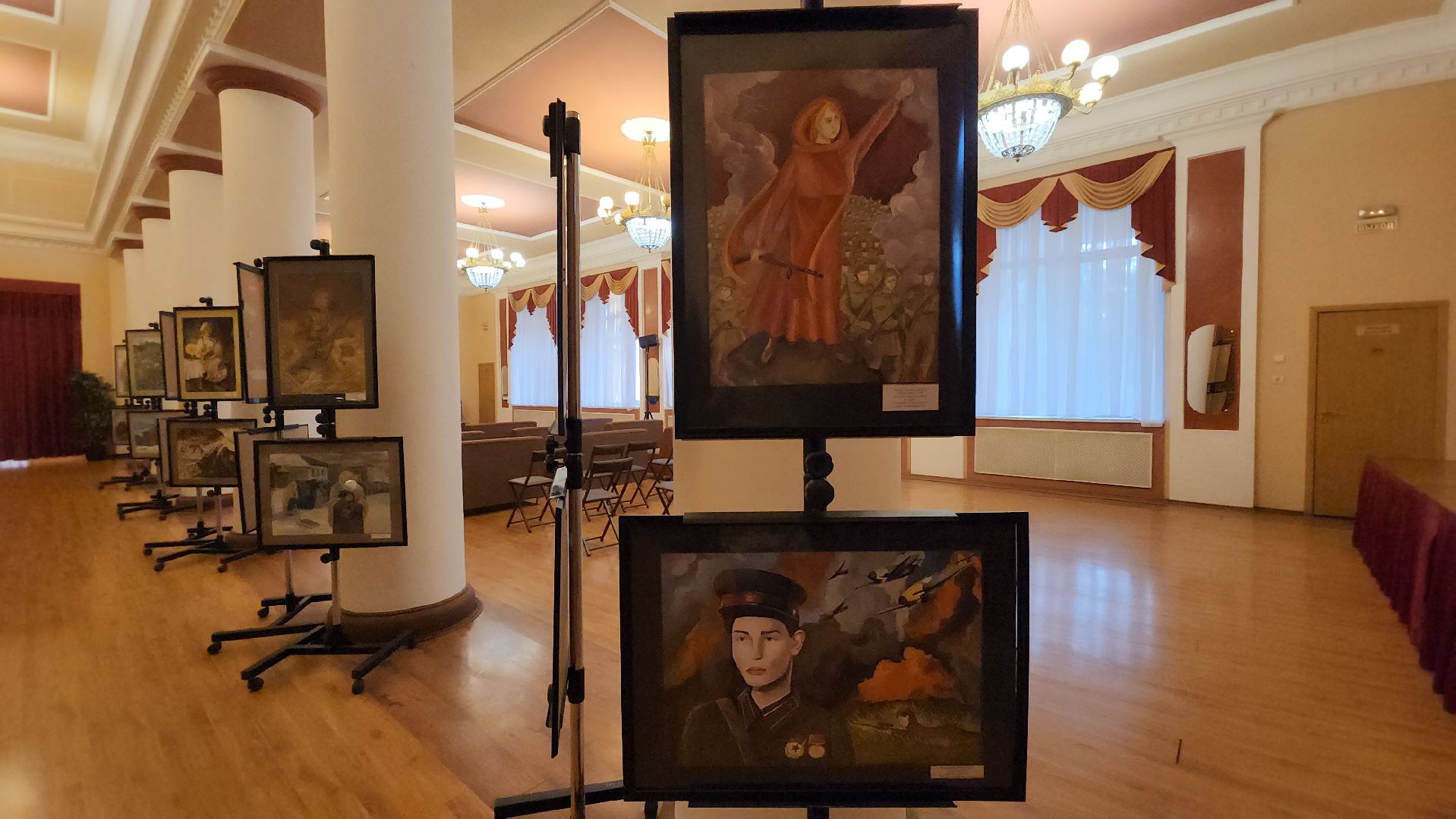 пушкино,  экспозиция, великая отечественная война, 80-летие великой победы, картины, художественная выставка, художественная школа, патриотизм, история,