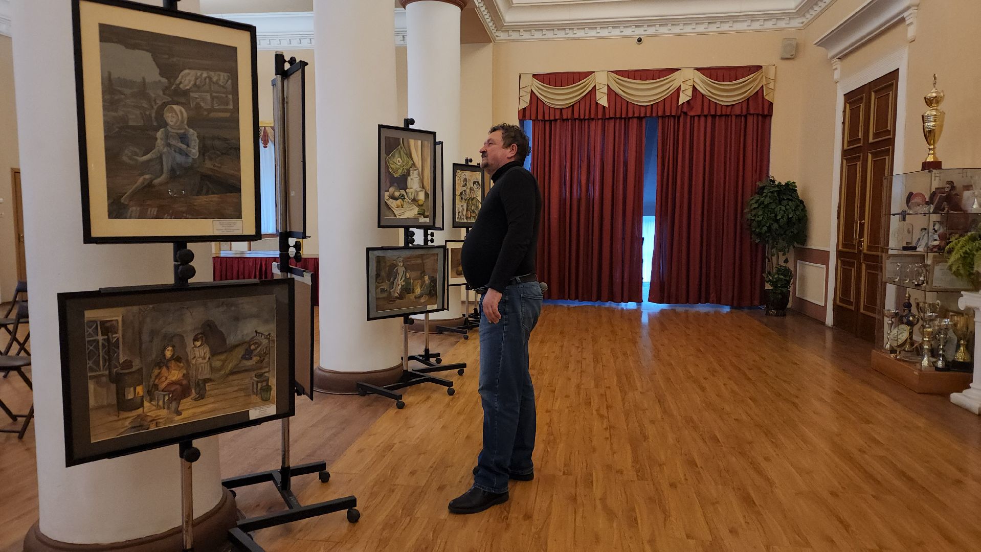 пушкино,  экспозиция, великая отечественная война, 80-летие великой победы, картины, художественная выставка, художественная школа, патриотизм, история,